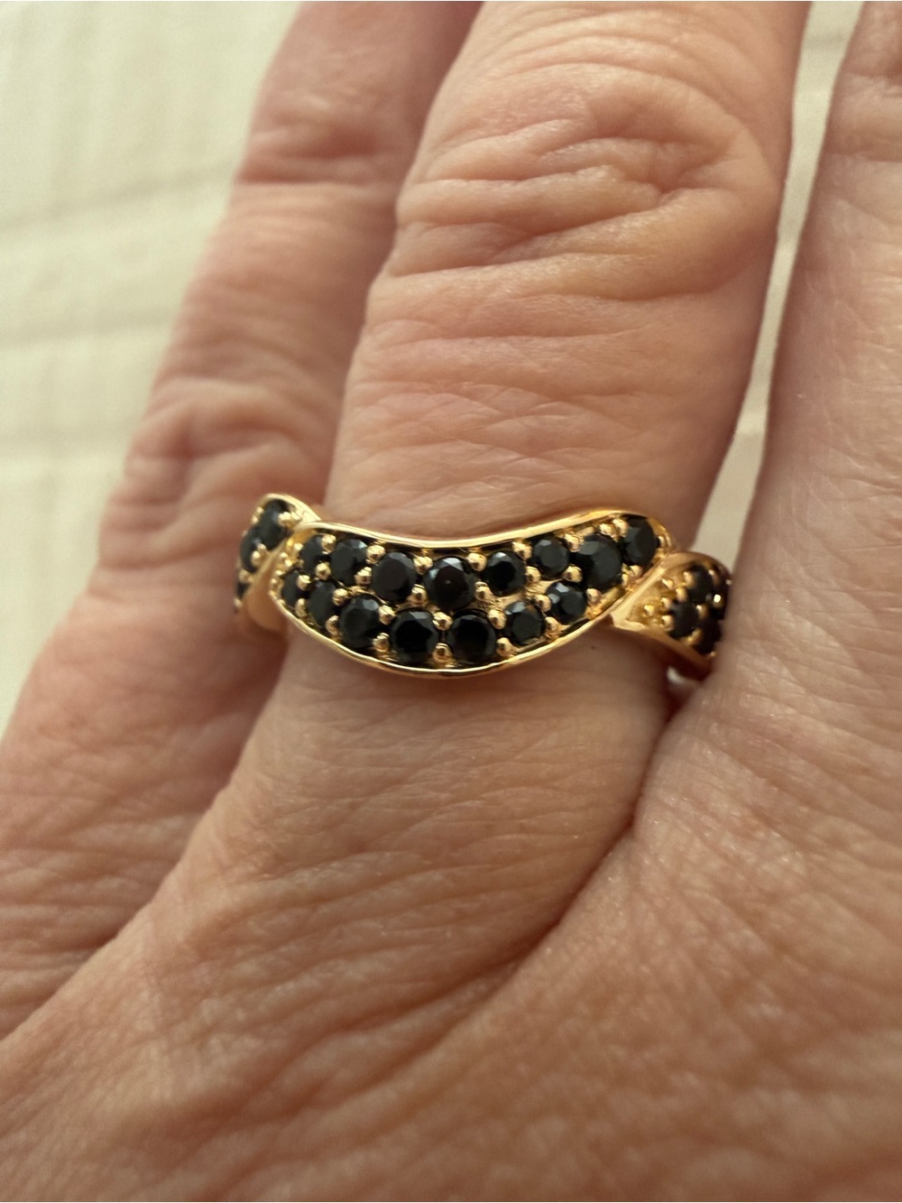Gold Band Ring with Black Gem Accents - Women’s Fashion Ring